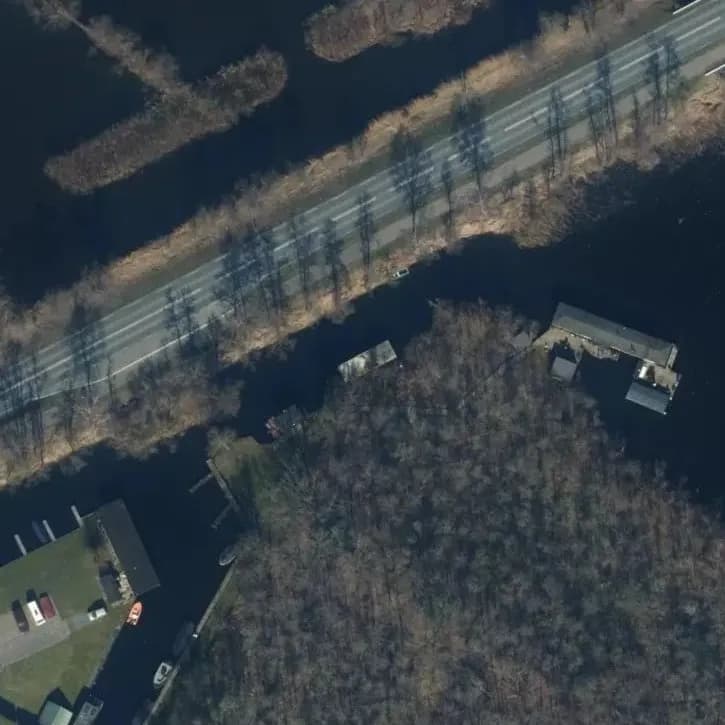 Verlaten Woonboot